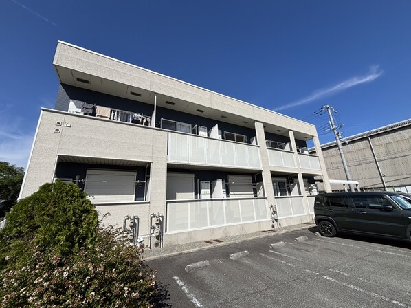 サンクレメントCの物件外観写真